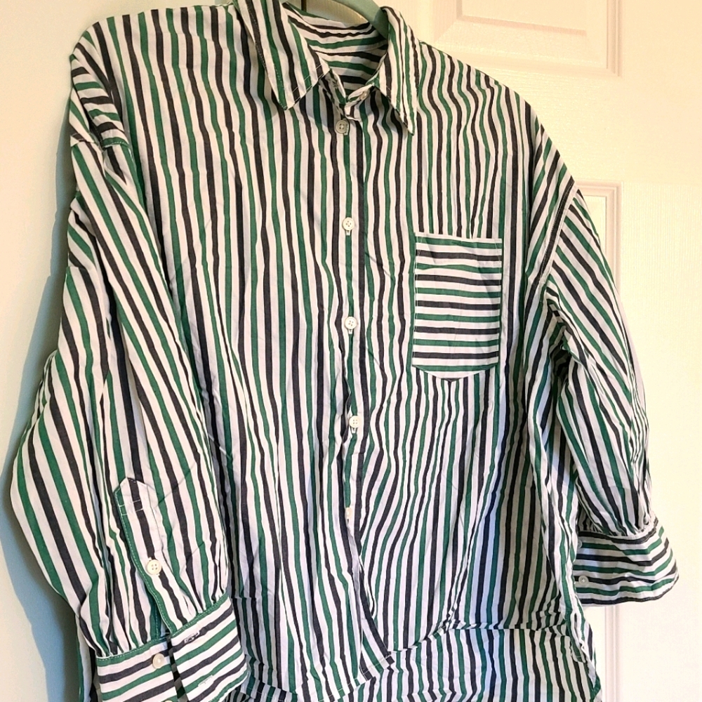 Jcrew button down shirt, in excellent condition.